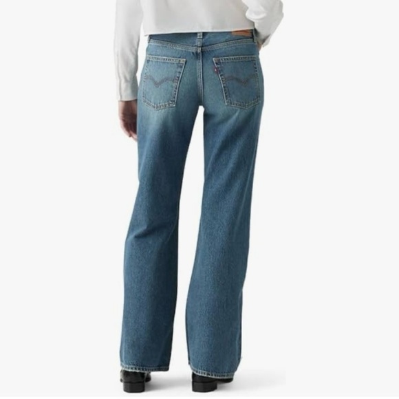 NEW Levi’s ‘94 Baggy MidRise Bootcut Jeans- 33 by 31 - Picture 3 of 9